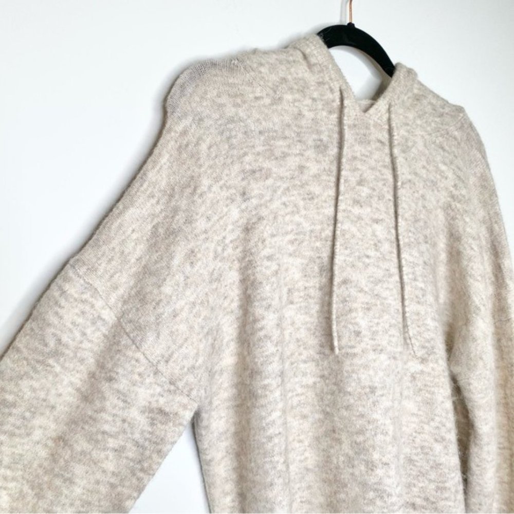 Aritzia Babaton Morrison Hoodie in Heather Herring - Picture 5 of 13
